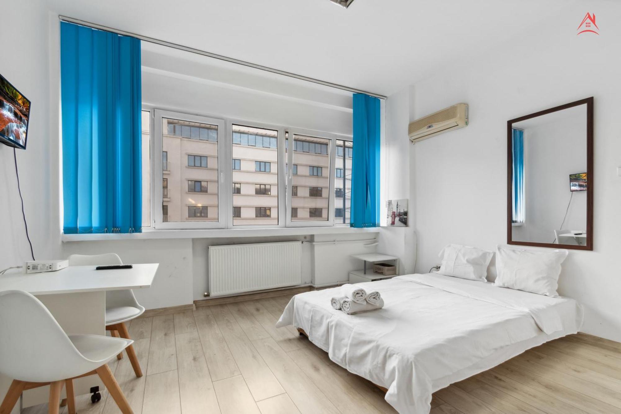Atheneum Easy Retreat Apartment Bukares Bagian luar foto